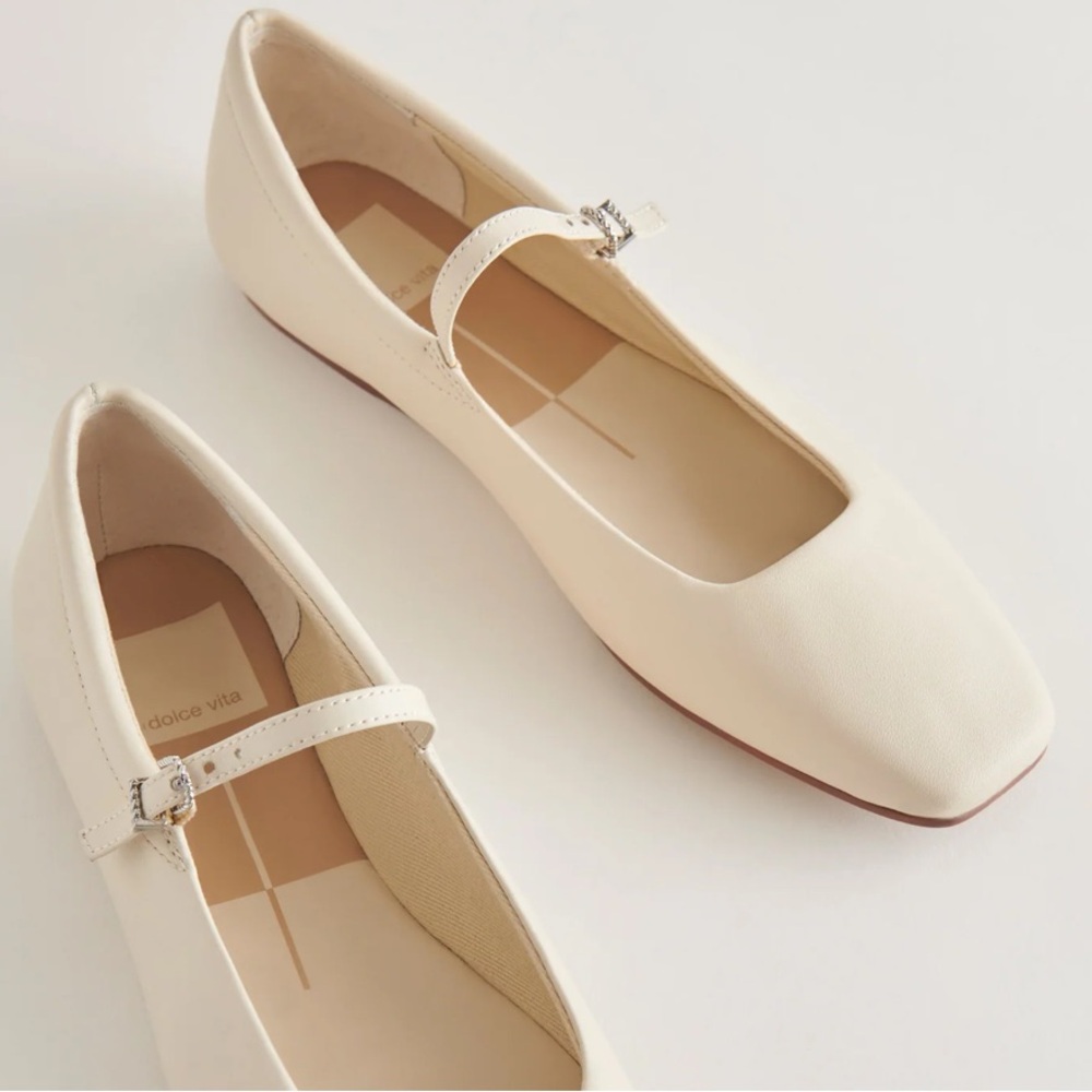 DOLCE VITA Reyes Ballet Flats SIZE 8